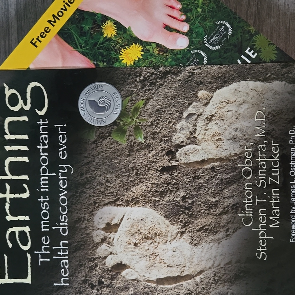 Earthing Heal Health Softcover Book W Free Movie Pass New Without Tags